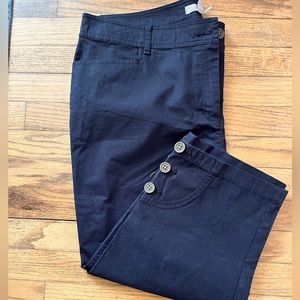 Chico’s Crop pants- NWT -X-Large